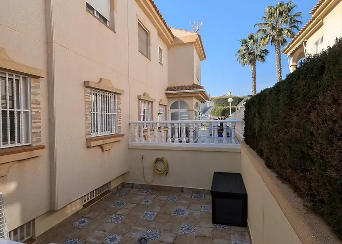R-66-a-b Pisos La Mata Апартаменты